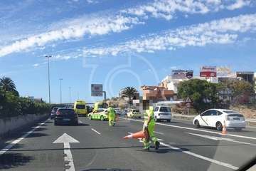 Accidente en la GC-1 a la altura de Marpequeña (Foto TA)